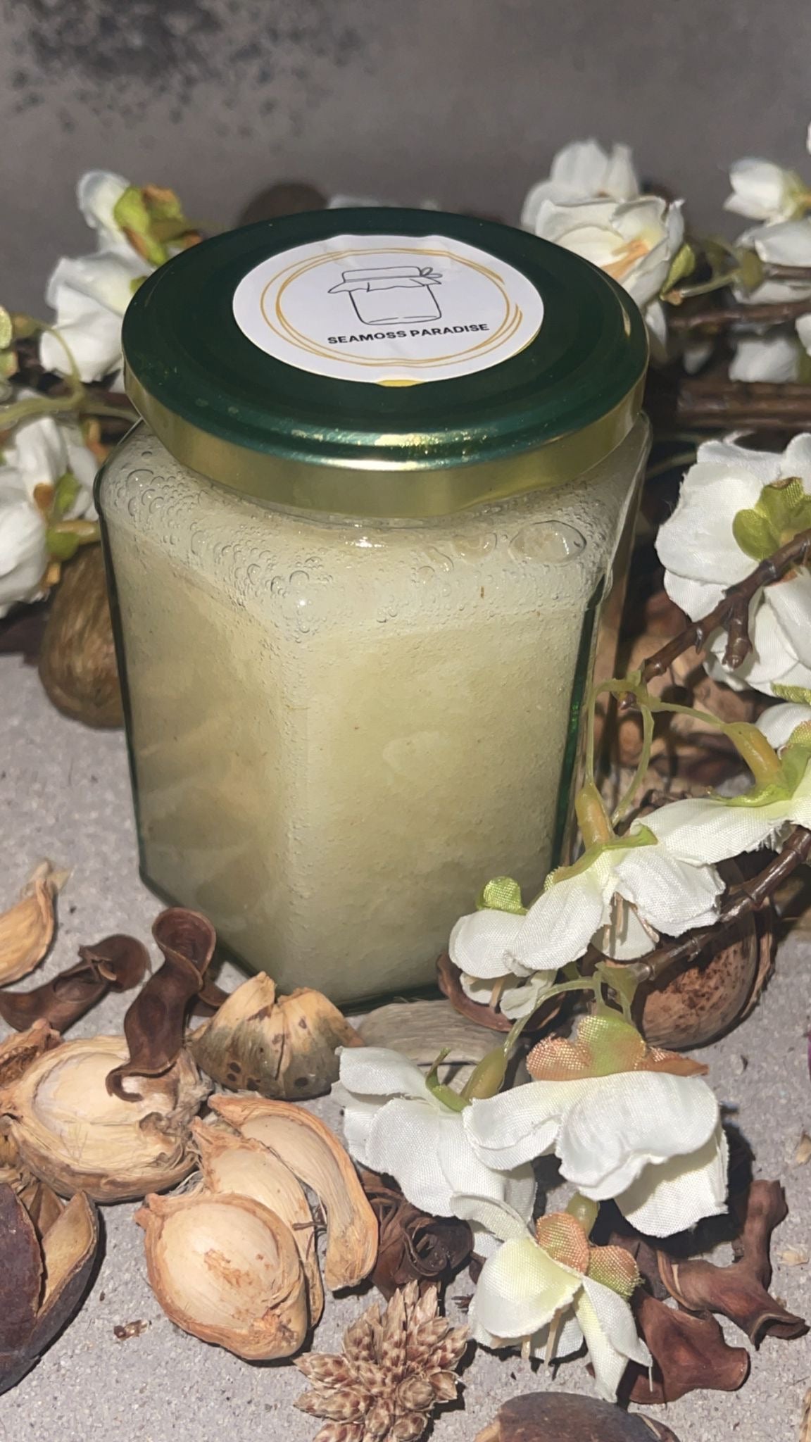 280ml organic lemon and ginger seamoss gel. Front shot