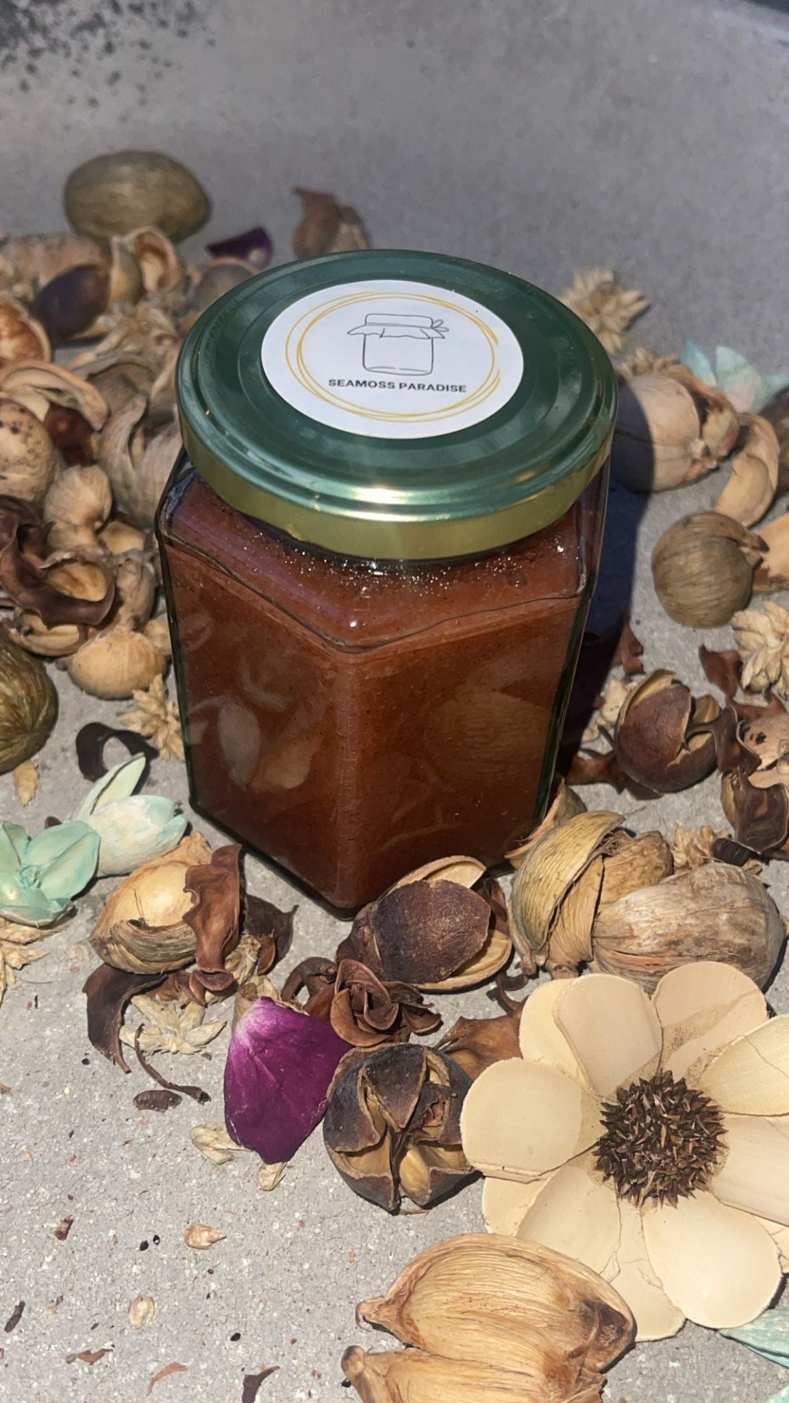 110ml Organic Strawberry & Mint Sea Moss gel. Top shot