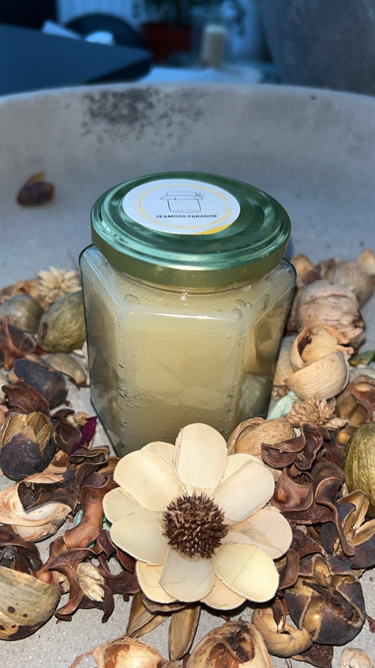 280ml organic orginal gold sea moss gel. Front shot