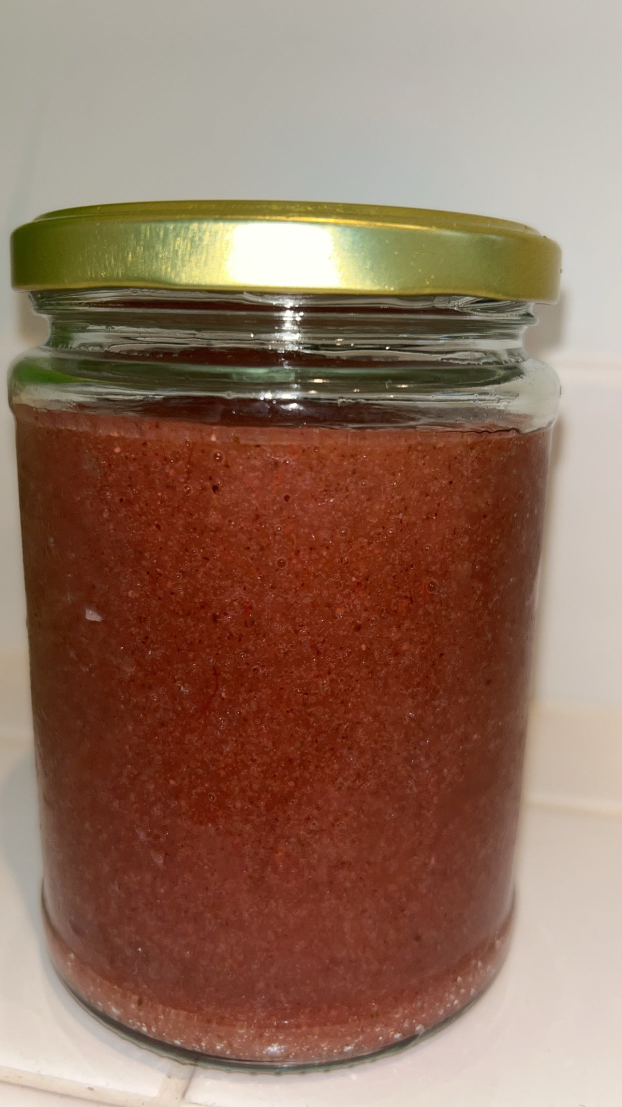500ml ORganic Strawberry & Mint Seamoss Gel. Front shot.